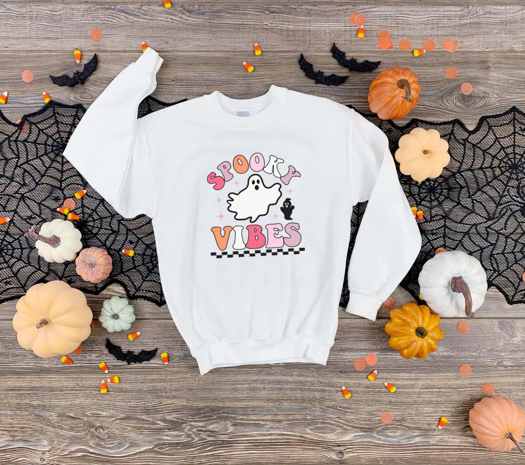 Retro Halloween SVG Bundle, 32 Clipart for Cricut / Silhouette